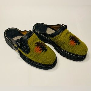 Double H Boots brand women’s leather and wool saddle blanket Aztec mule size 8